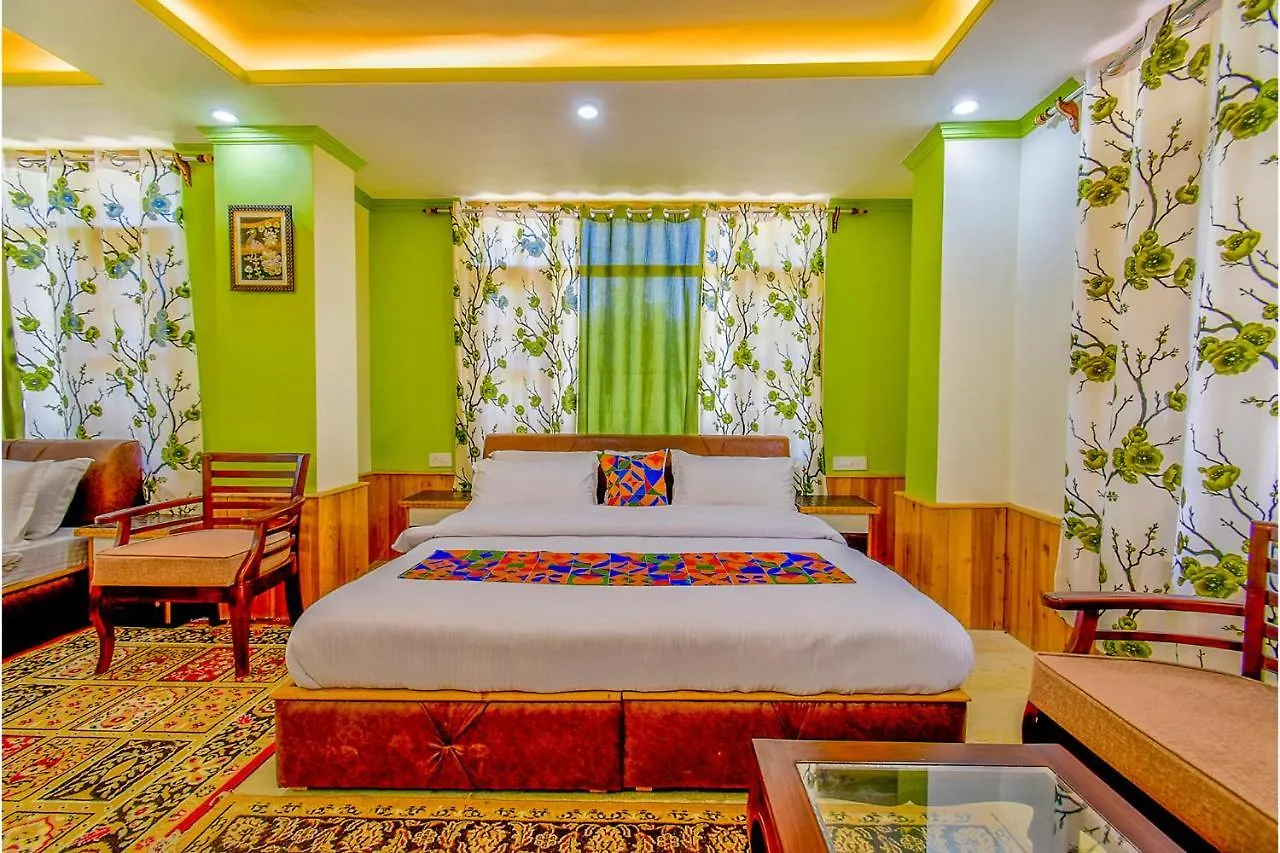 Fabhotel Bellevue Palace Shimla 3*,