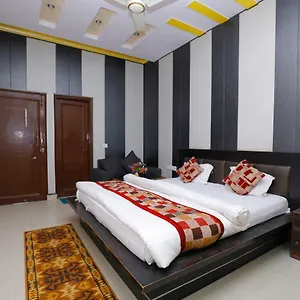 Hotel New Bakshi House Agra (Uttar Pradesh)